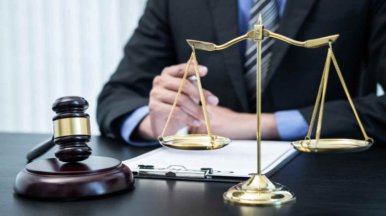 Contrat de prestation de services : clauses à ne pas négliger