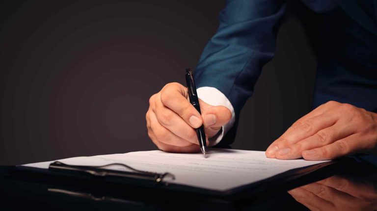 Quelles clauses insérer pour protéger son territoire de vente exclusif
